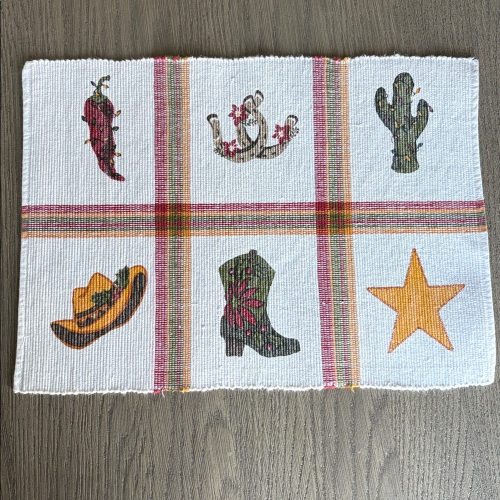 Christmas Western Placemats | Set of 8 | White & Multicolor | 100% Cotton